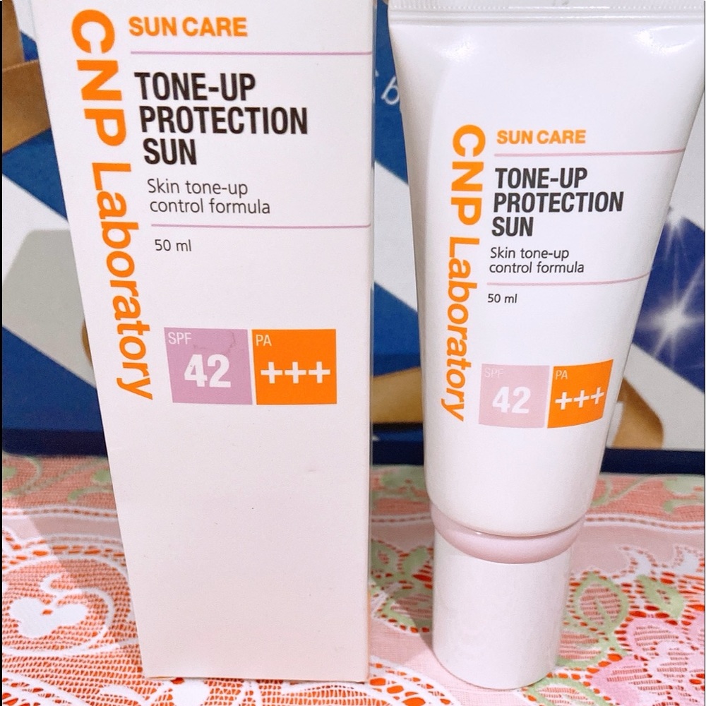 CNP LABORATORY SUN CARE SPF42 (PA+++) + Gift 🎁
